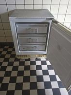 Goedwerkende Bosch inbouw vriezer VASTE PRIJS 60 EURO, Witgoed en Apparatuur, Vriezers en Diepvrieskisten, Ophalen, Minder dan 85 cm