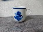 Melkkannetje, wit, blauwe roos, Maastricht Mosa Holland, Overige typen, Nieuw, Ophalen of Verzenden, Overige stijlen