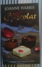 Joanne Harris - Chocolat (zgan), Europa overig, Ophalen of Verzenden, Zo goed als nieuw, Joanne Harris