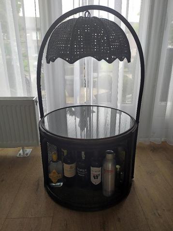 Sfeervolle Manou Rotan Huisbar +glasplaat en verlichting €25 beschikbaar voor biedingen
