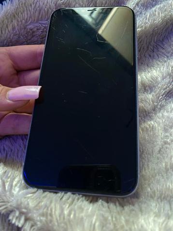 iPhone 11 Paars - Voor Onderdelen beschikbaar voor biedingen