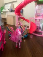 Barbie partij met droomhuis, camper, fashionista Pegasus, Kinderen en Baby's, Speelgoed | Poppen, Ophalen, Zo goed als nieuw, Barbie