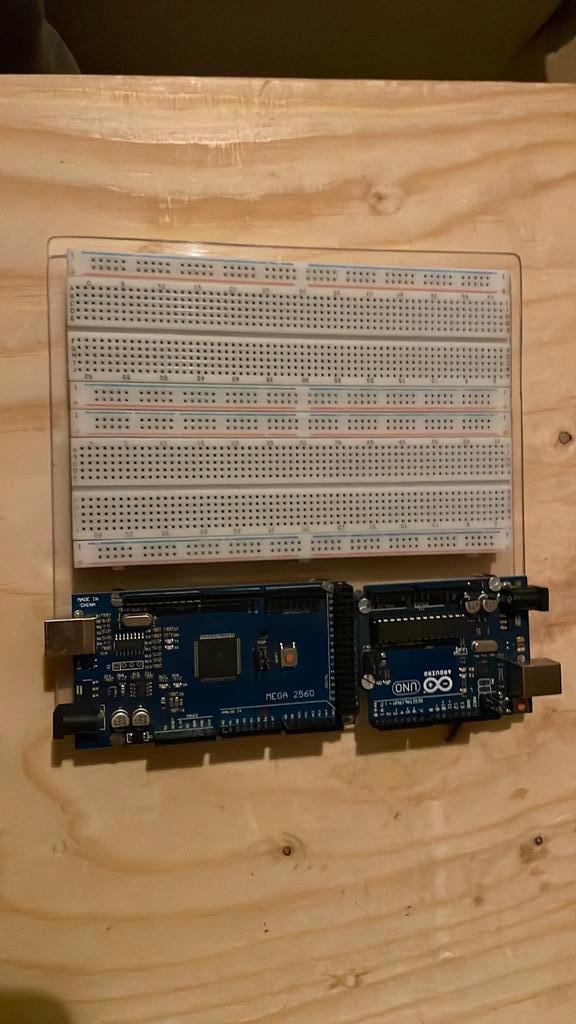 Arduino uno breadboard(2) arduino mega, Computers en Software, Moederborden, Zo goed als nieuw, Ophalen of Verzenden
