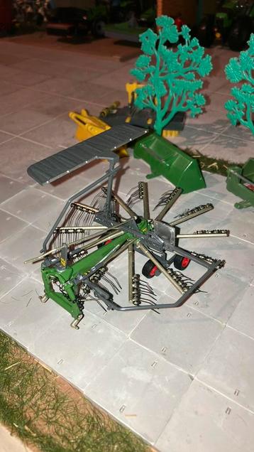 fendt former 456 DN hark marge model 1:32 beschikbaar voor biedingen