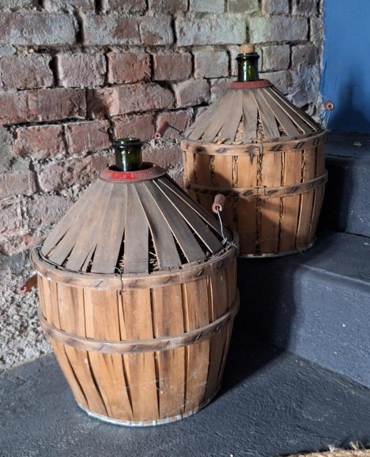 Gistflessen in houten mand, Antiek en Kunst, Curiosa en Brocante, Ophalen