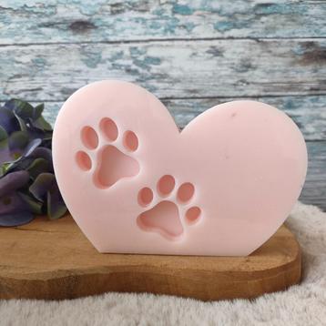 Gedenk hart baby pink beschikbaar voor biedingen