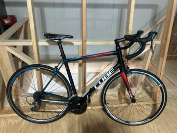 Cube peloton racefiets beschikbaar voor biedingen