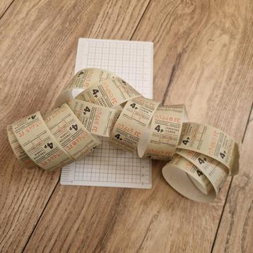 Vintage style tickets op sticker papier beschikbaar voor biedingen