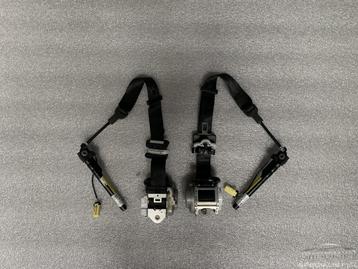 Fiat 500 X Gordelspanner set 2015+ 735678810 735678813 beschikbaar voor biedingen