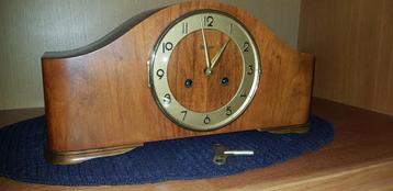Kieninger Pendule of Tafelklok beschikbaar voor biedingen