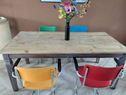 Eettafel donkere poten licht blad, white wash, Huis en Inrichting, Tafels | Eettafels, Zo goed als nieuw, 50 tot 100 cm, 150 tot 200 cm