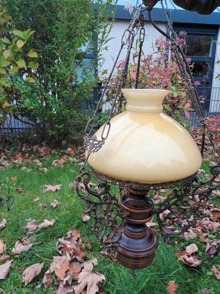 Antieke hanglamp met glazen kap, Antiek en Kunst, Antiek | Lampen, Ophalen