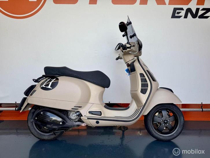 Vespa GTS 250 i.e. MAT SAHARA VEEL EXTRA,S STRAKKE STAAT, Motoren, Motoren | Overige merken, Bedrijf, Scooter, 12 t/m 35 kW