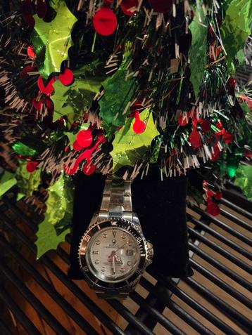 Nieuwe Horloge - Perfect Kerstcadeau! beschikbaar voor biedingen