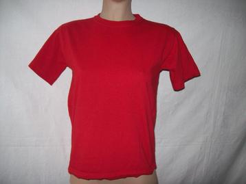 maat 152, 1 T-shirt, HFG-basics, kleur rood, 60 cm. beschikbaar voor biedingen