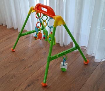 leuk kleurrijke babygym /speelrekje voor in box beschikbaar voor biedingen
