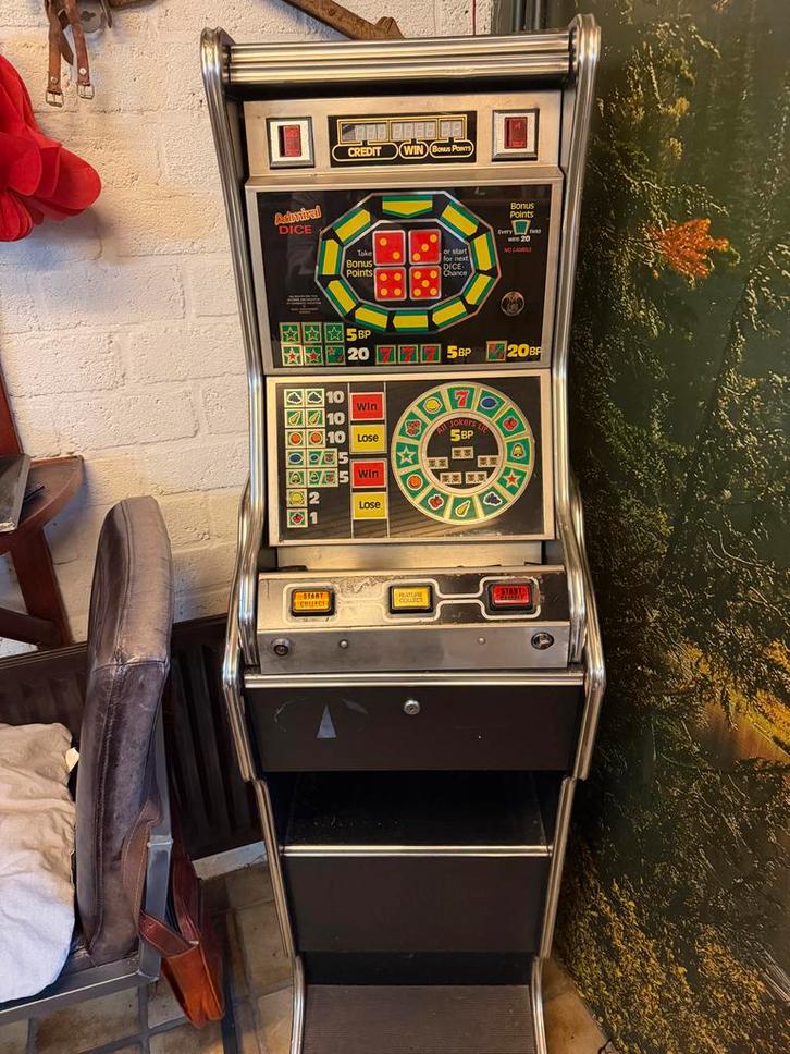 Vintage gokkast Speelautomaat - Admiral Dice 200, Verzamelen, Automaten | Gokkasten en Fruitautomaten, Gebruikt, Euro, Met sleutels