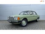 Mercedes-Benz 200 OLDTIMER / YOUNGTIMER 1977 97.000KM! HANDG, Auto's, Mercedes-Benz, 94 pk, 1334 kg, Gebruikt, Overige modellen