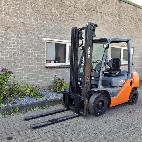 TOYOTA 02-8FDF25 Diesel Heftruck, Zakelijke goederen, Machines en Bouw | Heftrucks en Intern transport, Heftruck, Diesel, 2000 tot 3000 kg