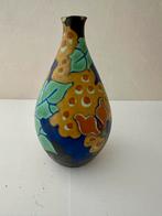 Regina Gouda Plateel Vaasje Lotus Art Deco, Antiek en Kunst, Ophalen of Verzenden