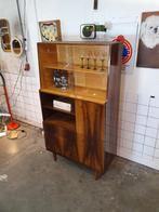 Vintage buffetkast met vitrine en minibar, Huis en Inrichting, Kasten | Secretaires, Ophalen of Verzenden, Zo goed als nieuw