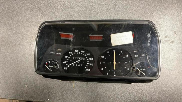Tellerbak Bmw e21 - vroege type 1 4-cilinder 320/4 320i, Auto-onderdelen, Dashboard en Schakelaars, BMW, Gebruikt, Ophalen of Verzenden