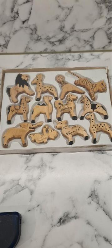 Leuke vintage set houten dieren, wilde dieren, hout beschikbaar voor biedingen