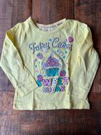 Maat 98/104 Lupilu shirt geel met cupcake print, Kinderen en Baby's, Kinderkleding | Maat 98, Meisje, Lupilu, Ophalen of Verzenden