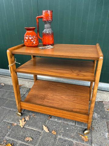 Vintage jaren 60/70 Deense side table/ bijzettafel beschikbaar voor biedingen
