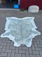 Zara Home Vloerkleed Koeienhuid/Zebra 200x160cm, Huis en Inrichting, Stoffering | Tapijten en Kleden, Ophalen, Gebruikt, 150 tot 200 cm