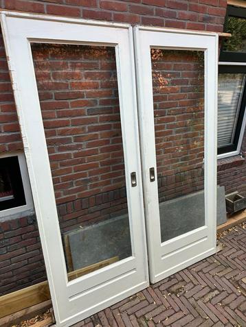 Kamer en suite deuren beschikbaar voor biedingen