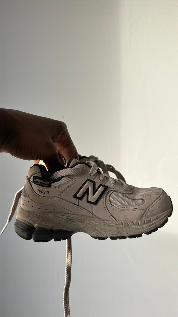 Kids new balance maat 28, Kinderen en Baby's, Kinderkleding | Schoenen en Sokken, Ophalen, Zo goed als nieuw, Jongen of Meisje