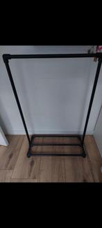Kledingrek, Ophalen, Zo goed als nieuw