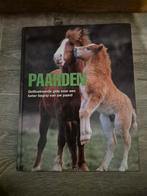 Paarden: Geïllustreerde gids, Ophalen of Verzenden, Zo goed als nieuw, Paarden of Pony's, Onbekend