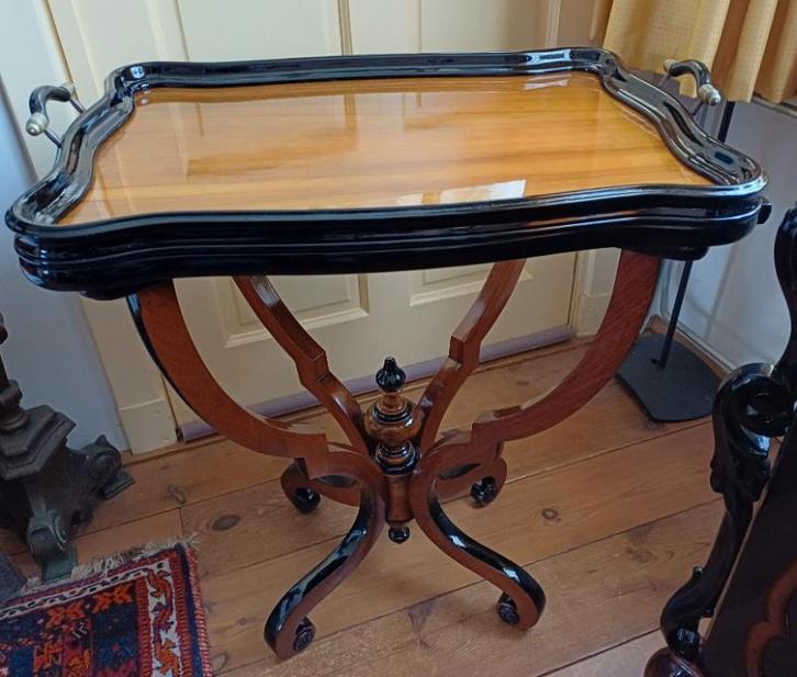 Willem III notenhouten spinnekop wijn/theetafel, Antiek en Kunst, Antiek | Meubels | Tafels, Ophalen