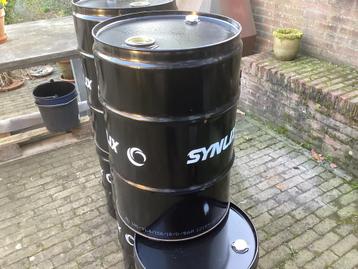 jerrycans oliedrum brandstofopslag diesel petroleum benzine beschikbaar voor biedingen