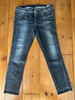 ZGAN! Jeans Cambio zwart met wassing en rafelrand pijpen 44, Cambio, Zwart, Ophalen of Verzenden, Zo goed als nieuw