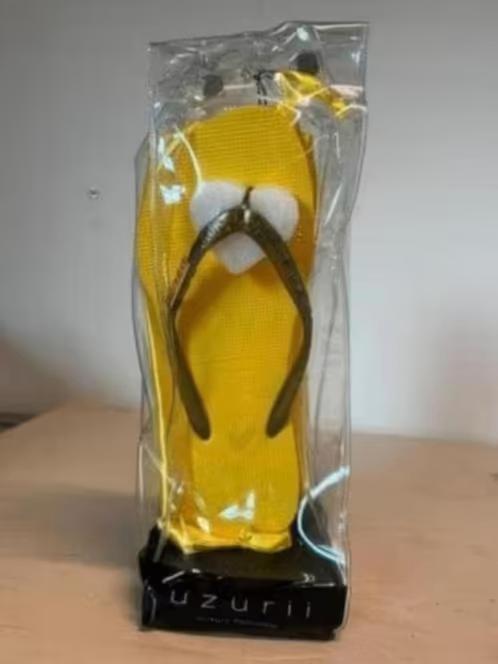 NIEUW! Uzurii original yellow slippers maat 37/38 €22,99, Kleding | Dames, Schoenen, Nieuw, Slippers, Geel, Ophalen of Verzenden