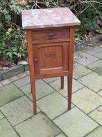 Nachtkastje met marmeren blad, deurtje en lade, Huis en Inrichting, Slaapkamer | Nachtkastjes, Ophalen