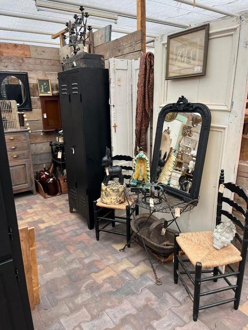 Zwart rieten eetkamer stoel vintage,brocant,landelijk, Huis en Inrichting, Stoelen, Ophalen