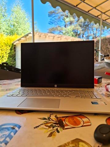 HP 15 EG2951nd laptop met Intel Core i5-1235U en 500 GB SSD beschikbaar voor biedingen