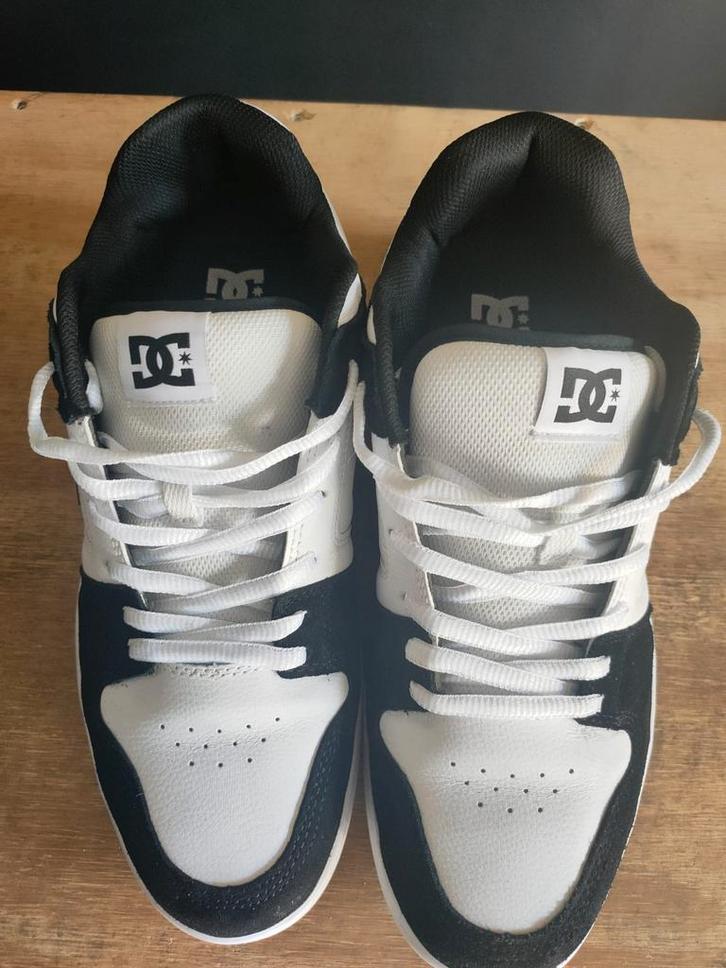 DC Schoenen maat 47 - Zwart/Wit, Kleding | Heren, Schoenen, Zo goed als nieuw, Sneakers of Gympen, Zwart, Ophalen