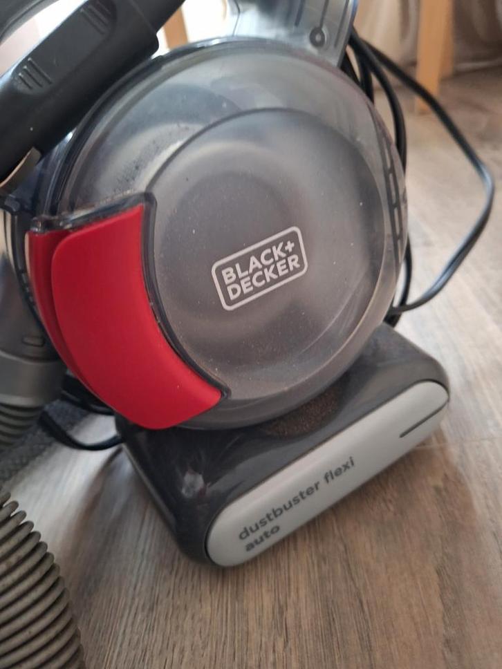 BLACK+DECKER PD1820L Kruimeldief - Autostofzuiger, Witgoed en Apparatuur, Stofzuigers, Gebruikt, Kruimeldief, Minder dan 1200 watt
