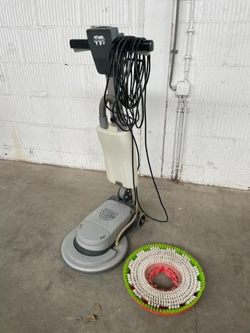 Numatic NL-415 poetsmachine beschikbaar voor biedingen