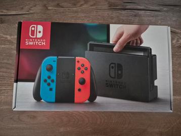 Nintendo Switch + 4 Joy-Con Controllers  beschikbaar voor biedingen