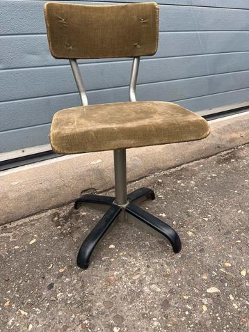 Stoel,voor kind school jaren 60 vintage retro midcentury €18 beschikbaar voor biedingen
