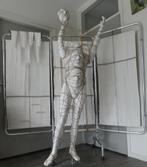 Kunstwerk gemaakt van gips met bijbehorend kamerscherm, Ophalen