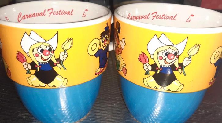 Efteling Carnaval Festival mokken - Set van 2, Verzamelen, Efteling, Gebruikt, Gebruiksvoorwerp, Ophalen of Verzenden