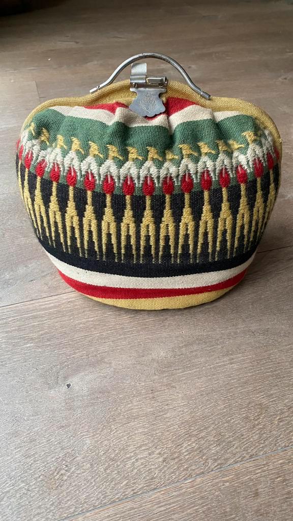 Vintage theemuts, Antiek en Kunst, Antiek | Keukenbenodigdheden, Ophalen of Verzenden