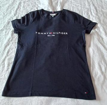 Tommy Hilfiger  dames t-shirt beschikbaar voor biedingen